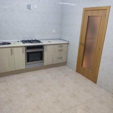 Piso Por Habitaciones En กิฮอน ภายนอก รูปภาพ