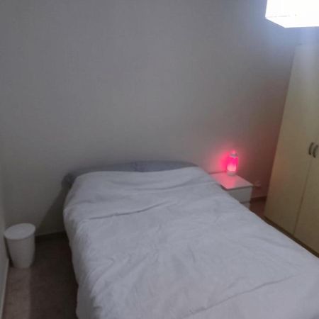 Piso Por Habitaciones En กิฮอน ภายนอก รูปภาพ