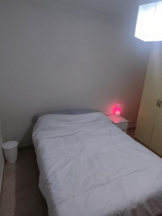 Piso Por Habitaciones En กิฮอน ภายนอก รูปภาพ