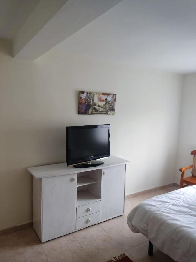 Piso Por Habitaciones En กิฮอน ภายนอก รูปภาพ